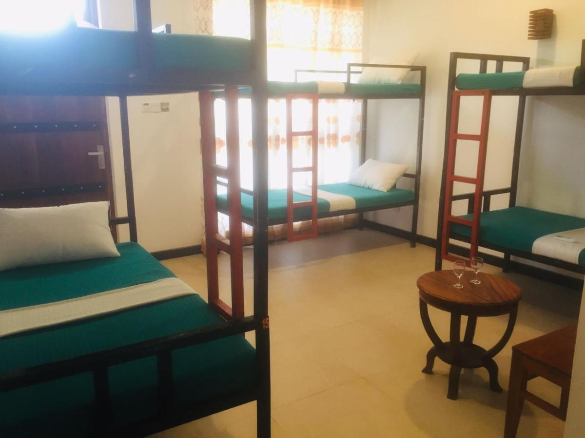 One More Night Hostel Sigiriya Phòng bức ảnh