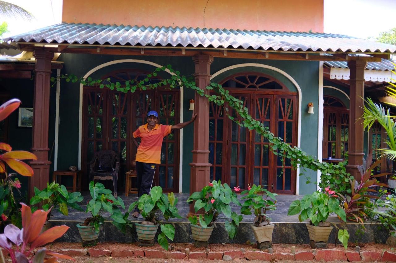 One More Night Hostel Sigiriya Ngoại thất bức ảnh